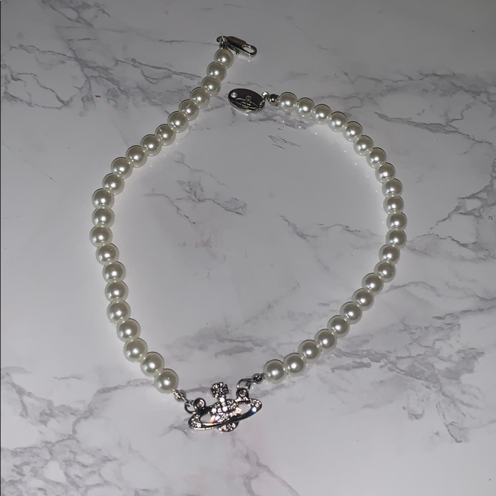 saturn pearl necklace